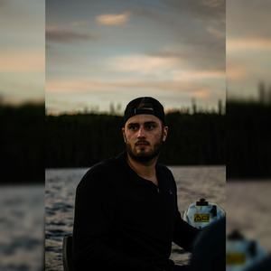 Meet your Posher, Jonathan